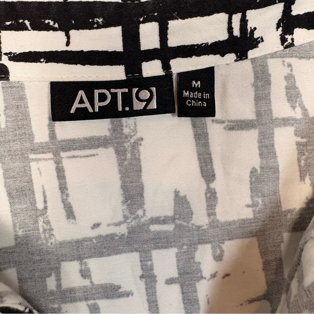 Y2K Abstract Button-Up Top - Picture 5 of 7
